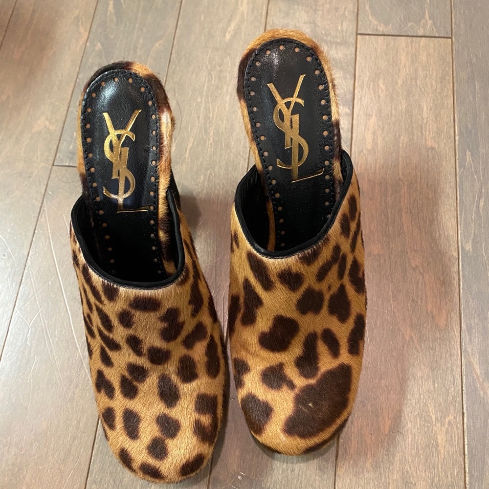 Saint Laurent leopard heels